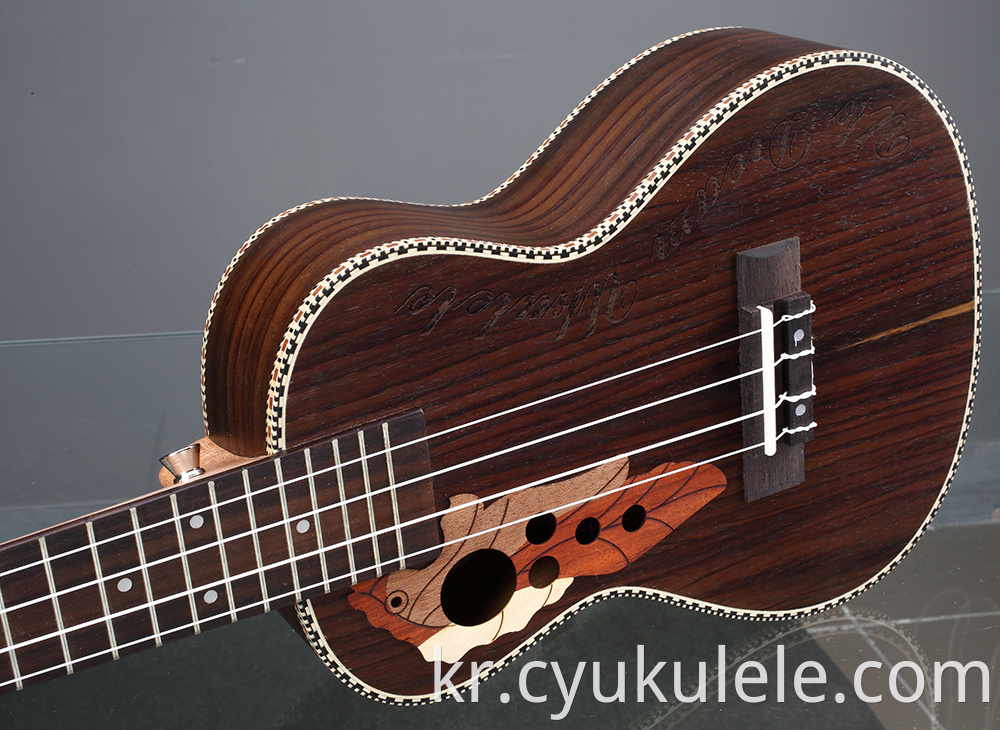 ukulele1